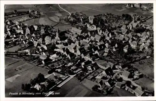 Ak Feucht in Mittelfranken, Totalansicht der Ortschaft, Fliegeraufnahme