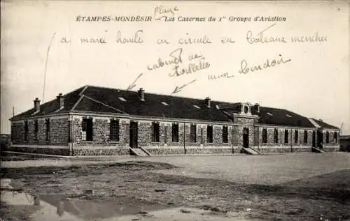 Ak Étampes Essonne, Mondesir, Casernes du 1 Groupe d'Aviation