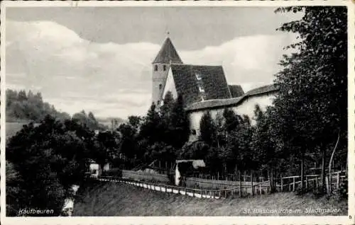 Ak Kaufbeuren an der Wertach in Schwaben, St. Blasiuskirche, Stadtmauer, grüne Landschaft, Häu...