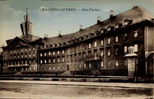 Ak Kaiserslautern in der Pfalz, Rue Fischer, Gebäude