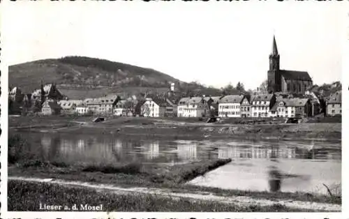 Ak Lieser an der Mosel, Panorama, Kirche