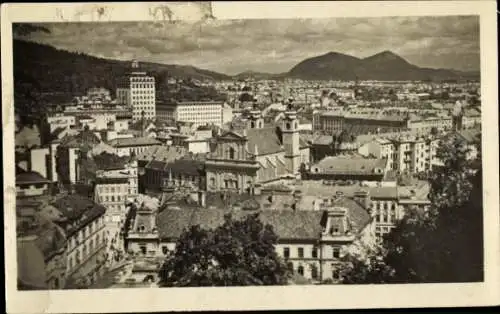 Ak Ljubljana Laibach Slowenien, Stadtansicht, Dächer, Gebäude, Landschaft, Berge im Hintergrund