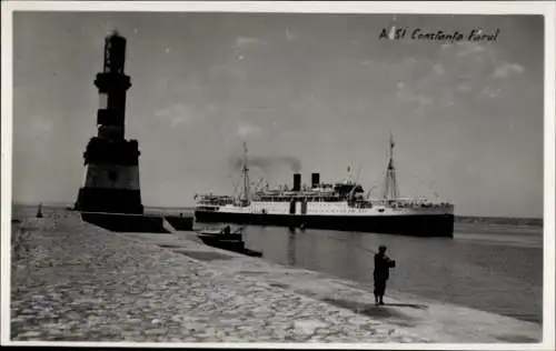 Ak Constanța Konstanza Rumänien, Schiff, Leuchtturm, Hafen, Angler