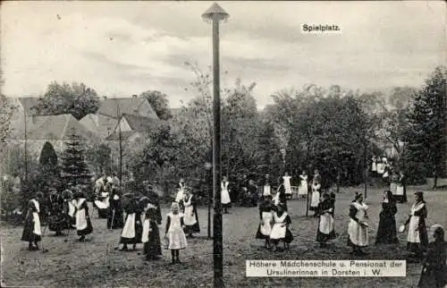 Ak Dorsten in Westfalen, Höhere Mädchenschule und Pensionat der Ursulinerinnen, Spielplatz