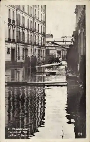 Foto Ak Courbevoie Hauts de Seine, Inondation 1910, La Rue St. Germain