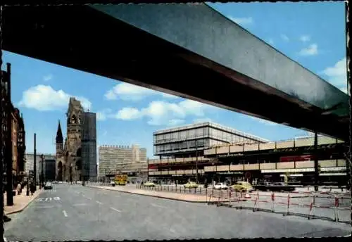 Ak Berlin Charlottenburg, Tauentzienstraße, Europa-Center, Kaiser-Wilhelm-Gedächtniskirche