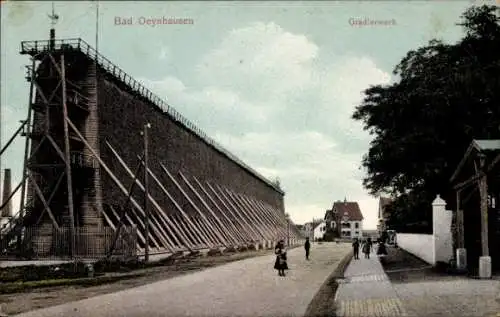 Ak Bad Oeynhausen in Westfalen, Gradierwerk, historische Architektur, Bäume, strahlender Himmel