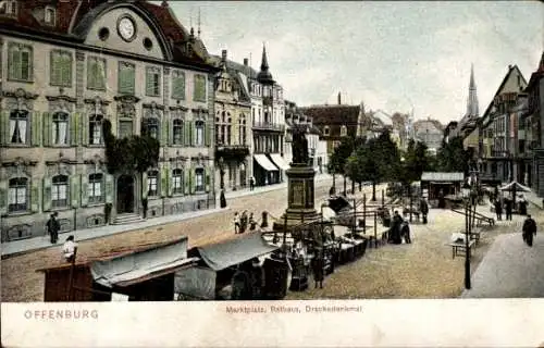 Ak Offenburg am Schwarzwald, Marktplatz, Rathaus und Drackedenkmal