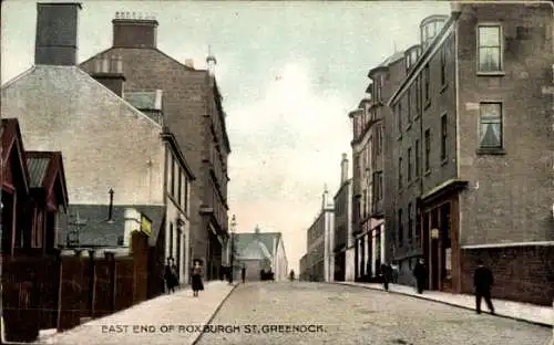 Ak Greenock Schottland, EAST END OF ROXBURGH ST, Straße, Häuser, Wolken