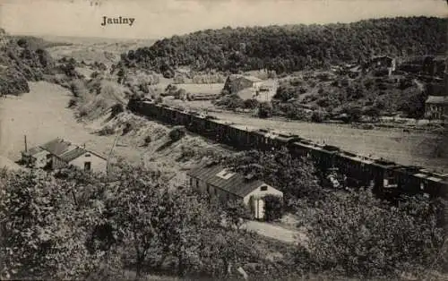 Ak Jaulny Meurthe et Moselle, Zug in Fahrt, Waggons, Lazarettbaracken