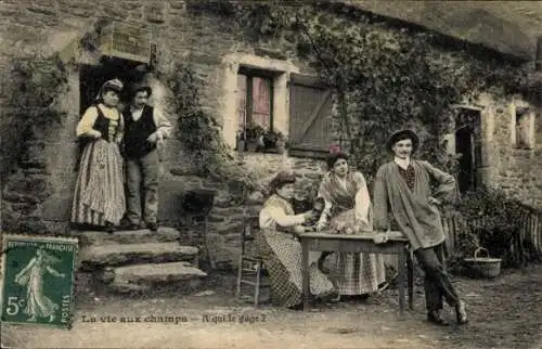 Ak Personen in französischen Trachten