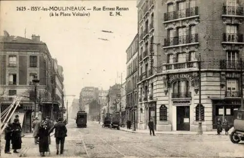 Ak Issy les Moulineaux Hauts de Seine, Rue Ernest Renan, à la Place Voltaire, Tram