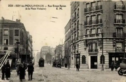 Ak Issy les Moulineaux Hauts de Seine, Rue Ernest Renan, à la Place Voltaire, Tram