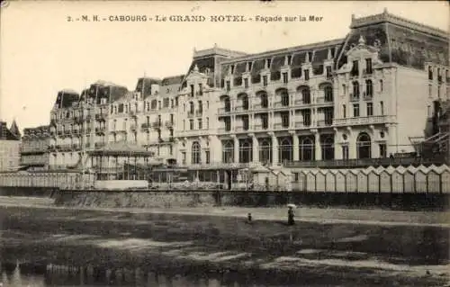 Ak Cabourg Calvados, Grand Hotel, Facade sur la Mer