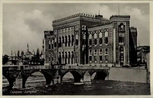 Ak Sarajevo Bosnien Herzegowina, Historisches Gebäude, Brücke, Fluss, Stadtansicht