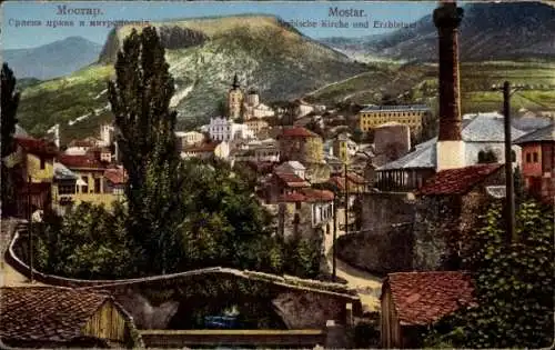 Ak Mostar Bosnien Herzegowina, Panorama von  serbische Kirche, Erzbistum, Berge im Hintergrund