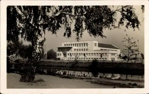 Ak Hradec Králové Königgrätz Stadt, Gebäude, Brücke