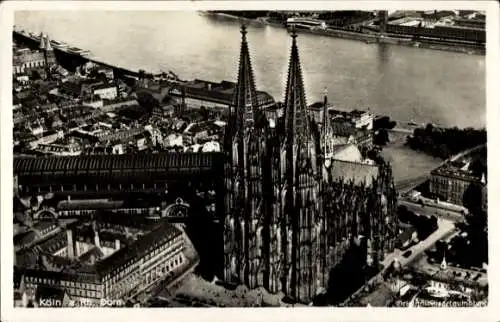 Ak Köln am Rhein, Kölner Dom, Flussansicht, historische Luftaufnahme