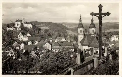 Ak Gössweinstein Gößweinstein in Oberfranken, Schloss, Kirchtürme, Landschaft, Kreuz, Stadtans...