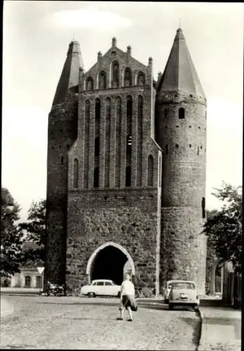 Ak Friedland in Mecklenburg, Anklamer Tor, Autos