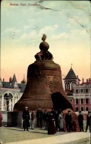 Ak Moskau Russland, Zarenglocke, historische Architektur, Menschenmengen, farbenfrohe Darstellung