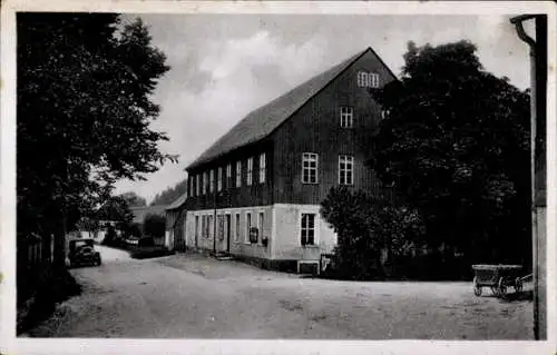 Ak Sohra Bobritzsch im Erzgebirge, Gasthof Sohra, Ortspartie