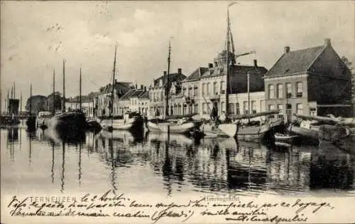 Ak Terneuzen Zeeland Niederlande, Hafenansicht mit Booten, Wohnhäusern, ruhiger Wasseroberfläche