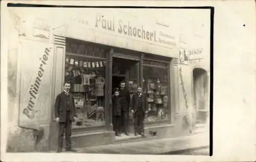 Foto Ak Bischofswerda in Sachsen, Geschäft Paul Schochert, Parfümerien, Schaufenster
