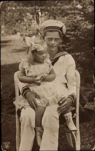 Ak Prinz Wilhelm von Preußen, Matrosenanzug SMS Kronprinz, Prinzessin Alexandrine
