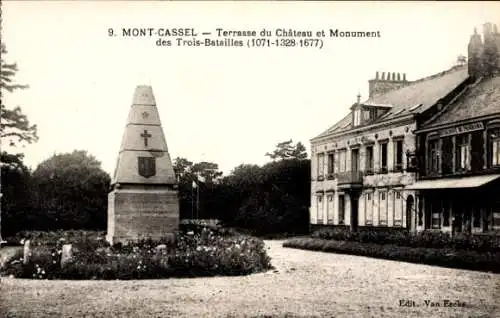 Ak Mont Cassel Nord, Terrasse du Chateau, Monument des Trois Batailles