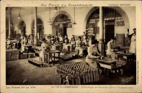 Ak Fabrikarbeiter, Weinflaschen