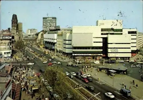 Ak Berlin Charlottenburg, Kurfürstendamm, Kaiser Wilhelm Gedächtniskirche