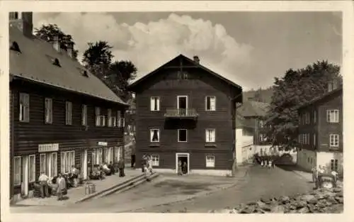 Ak Karlova Studánka Bad Karlsbrunn Mährisch Schlesien, Straßenpartie