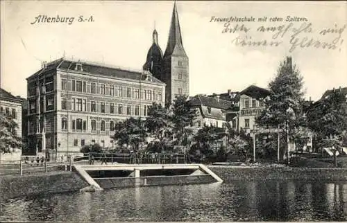 Ak Altenburg (S.A.) in Thüringen, Altenburg S.-A., Frauenfelsschule mit roten Spitzen, Seeansicht