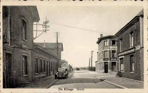 Ak De Klinge Ostflandern, Bahnhof, Straßenpartie, Gasthaus