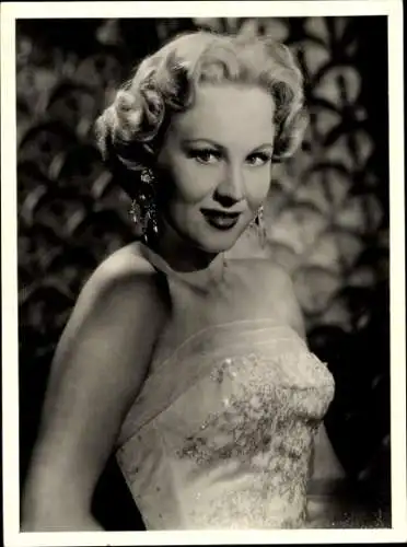 Foto Schauspielerin Virginia Mayo, Portrait