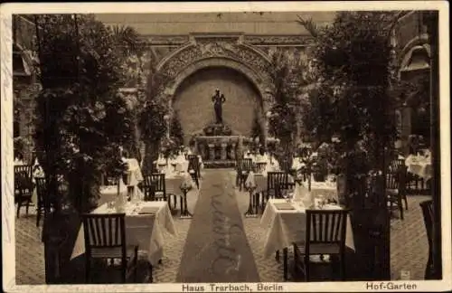 Ak Berlin, Haus Trarbach, Hofgarten, Innenansicht, Behrenstraße 47