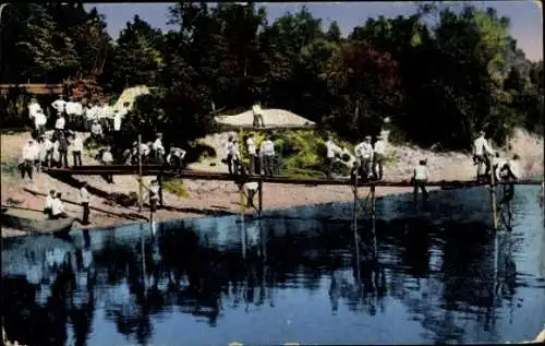 Ak Unsere Pioniere beim Brückenbau, Soldaten