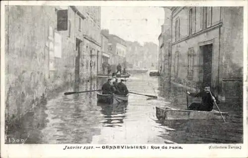 Ak Gennevilliers Hauts de Seine, Rue de Paris, Ruderboote, Hochwasser Januar 1910