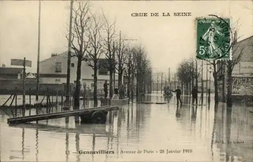 Ak Gennevilliers Hauts de Seine, Crue de la Seine, Avenue de Paris, 28 Janvier 1910