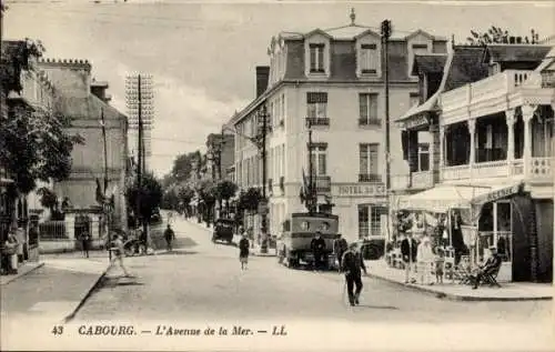CPA Cabourg Calvados, Avenue de la Mer