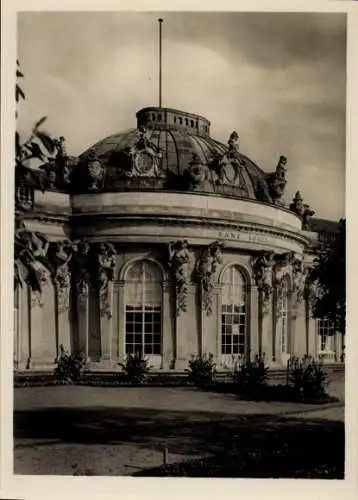 Ak Potsdam, Schloss Sanssouci, Mitte Gartenfront