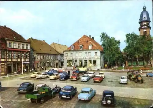 Ak Waren an der Müritz, Markt, Autos