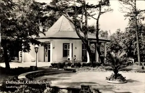 Ak Ostseebad Kühlungsborn, Ostseebad  Lesehallen, Gartenbereich, Pavillon