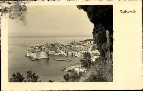 Ak Dubrovnik Kroatien, Stadtansicht, Küstenlandschaft, historische Gebäude