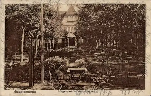 Ak Geestemünde Bremerhaven, Bürgerpark, viele Bäume, Tisch und Stühle, ruhige Atmosphäre