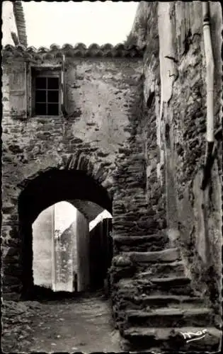 Ak Gassin Var, Vieille Rue