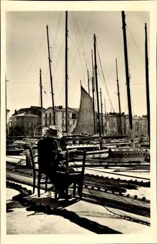 Ak Saint Tropez Var, Netzbetreiber im Hafen