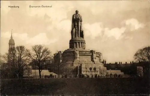 Ak Hamburg Mitte St. Pauli, Blick auf das Bismarck Denkmal