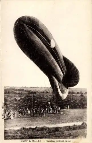Ak Mailly le Camp Aube, Camp de Mailly, Zeppelin